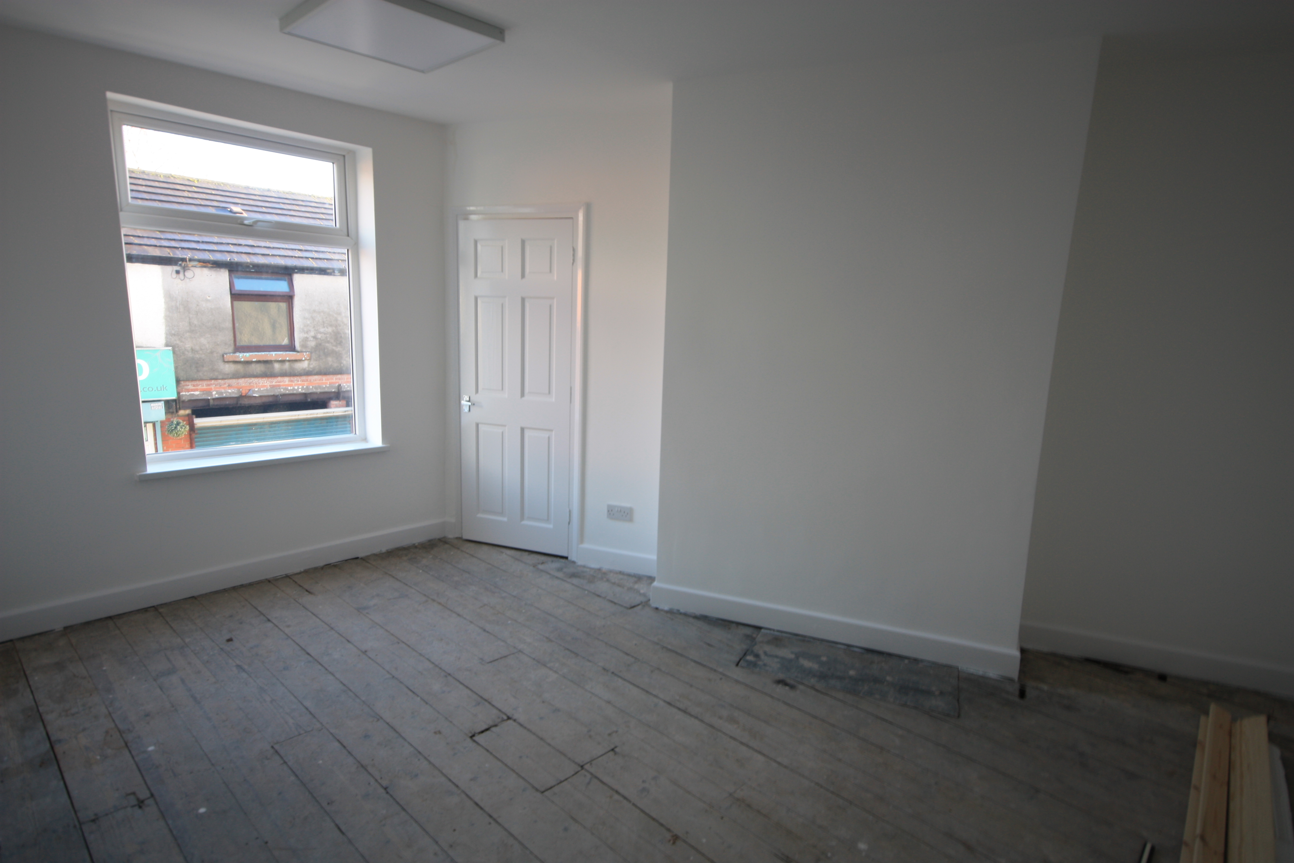 FIRST FLOOR 18 Milkstone Road Rochdale Searz Estate Agents in Rochdale